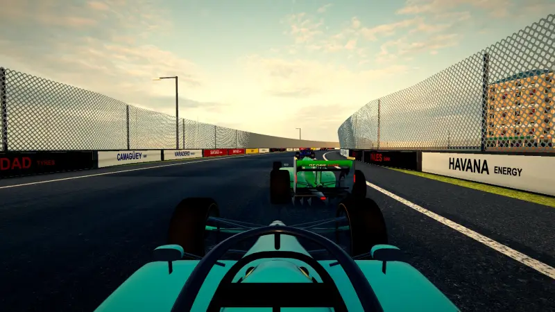 On board around Cuba: Cuba racing game screenshot