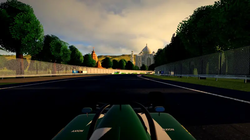 On board around India: India racing game screenshot